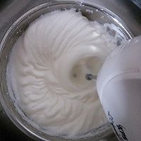 戚风蛋糕的做法图解8