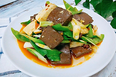 鸭血豆腐