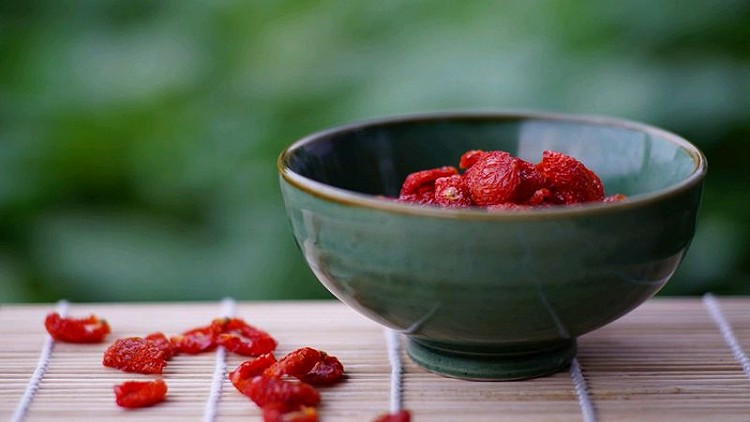 米胖的零食「1」-小番茄干的做法