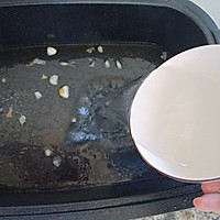海蛎蛋花汤的做法图解3