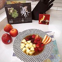 #皇后红玫瑰花式做法#苹果桃胶银耳羹的做法图解1