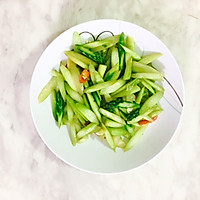 低脂又鲜美的清炒芦笋的做法图解6
