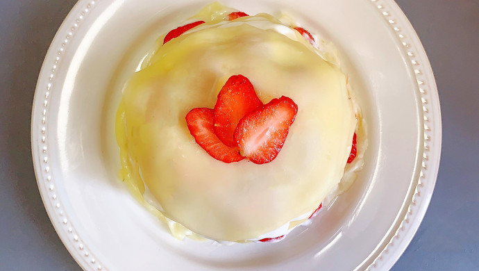 草莓酸奶千层蛋糕