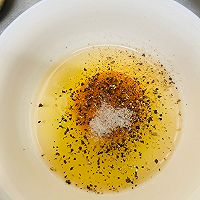 吞拿魚辣白菜芝士蛋蛋三明治的做法图解3
