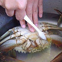 阳澄湖大闸蟹的最美味做法的做法图解1