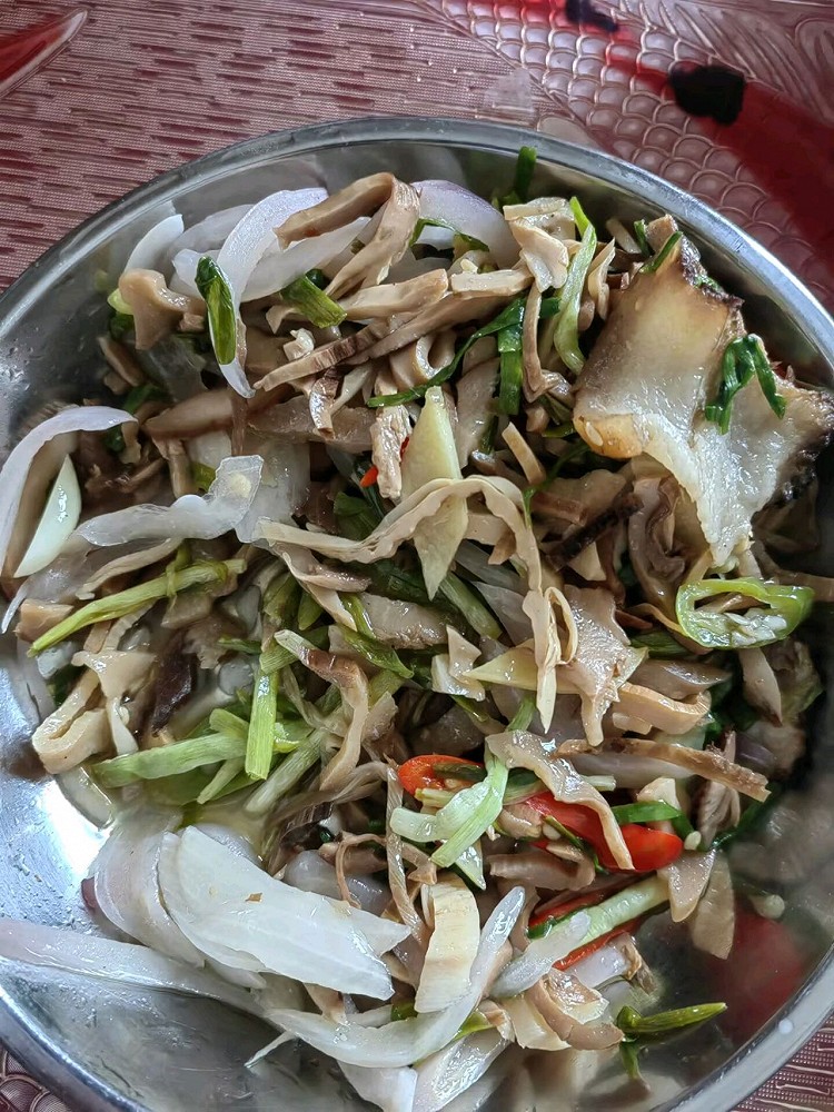 干锅脆笋的做法
