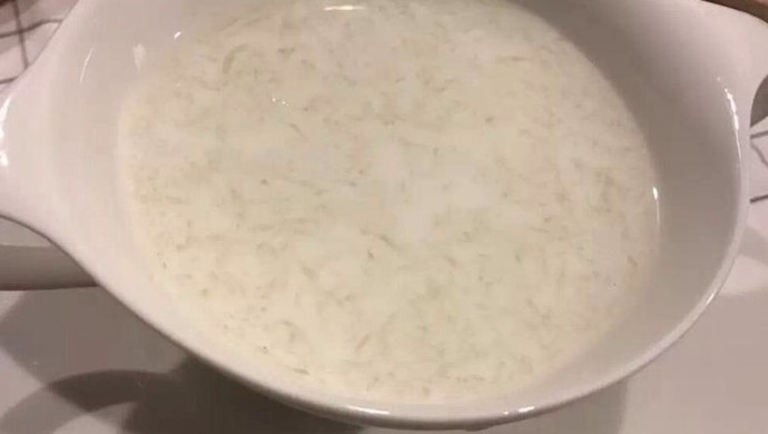 鲜奶炖燕窝
