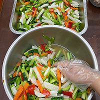 什锦泡菜-脆香可口，四季必备的做法图解1