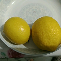 蜂蜜柠檬水的做法图解1