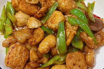 青椒烩豆泡丸子