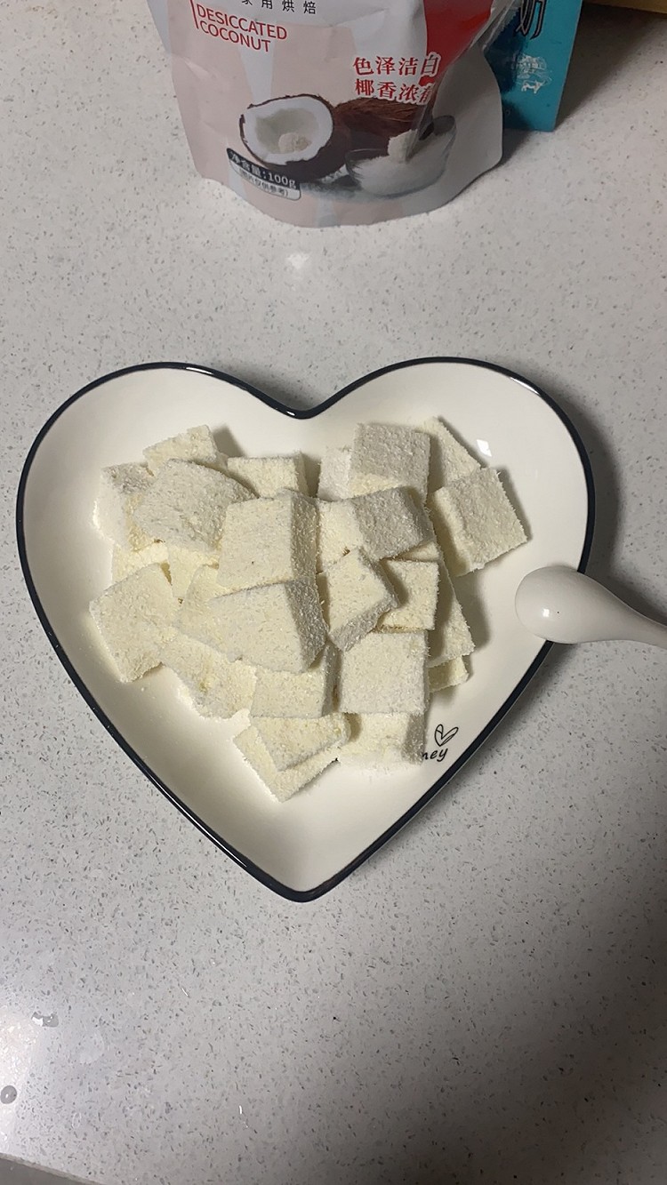 厨房小白做椰奶冻的做法