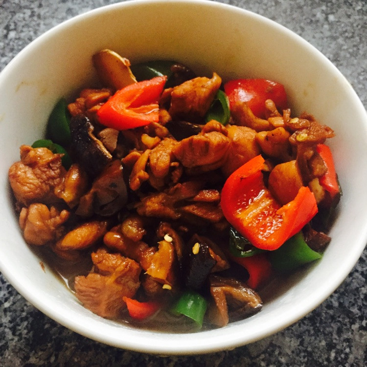 黄焖鸡的做法