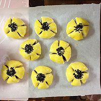 豆沙面包的做法图解5