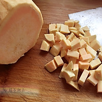 红薯年糕水果汤#柏翠辅食节-营养佐餐#的做法图解2