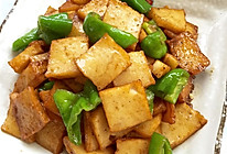 青椒鱼豆腐的做法