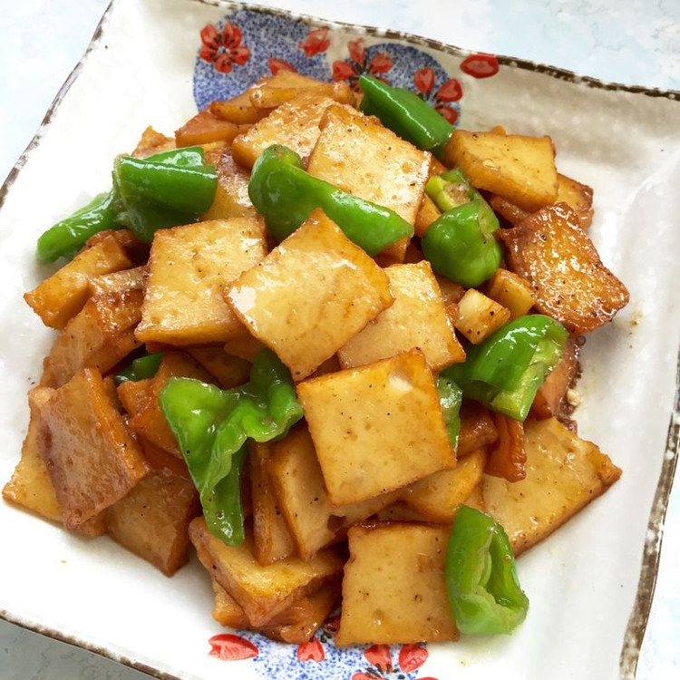 青椒鱼豆腐的做法