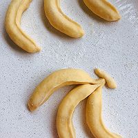“沧桑”的香蕉—创意面点的做法图解6