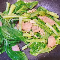 香肠小油菜的做法图解4