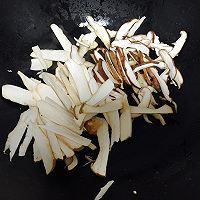 蘑菇意面的做法图解3