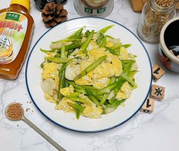 #中小学生做饭指南#鸡蛋炒芦笋的做法