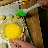 炼乳蛋黄果子的做法图解6