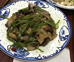 湖北菜-辣椒炒半干鱼的做法