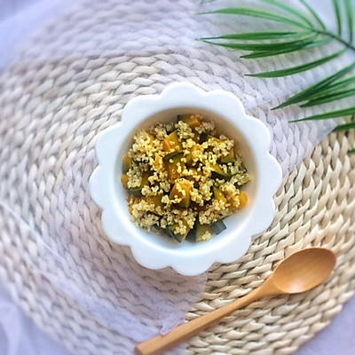 夏日轻食：蜂蜜藜麦拌贝贝南瓜