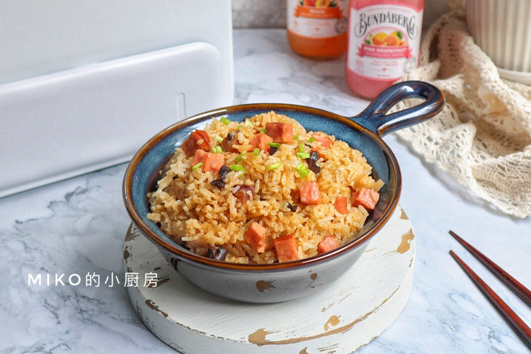香菇火腿焖饭的做法