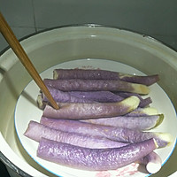 紫薇花开--低油手撕香茄的做法图解3