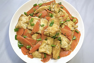 胡萝卜焖豆腐