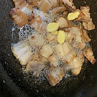 #母亲节，给妈妈做道菜#五花肉炒韭苔的做法图解3