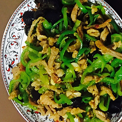 青椒木耳肉丝