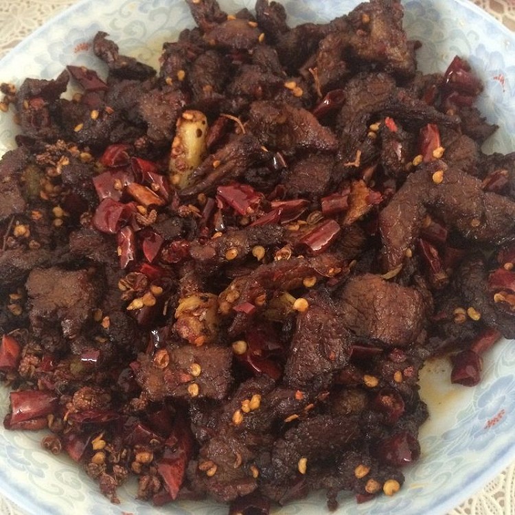 无油干煸牛肉粒的做法