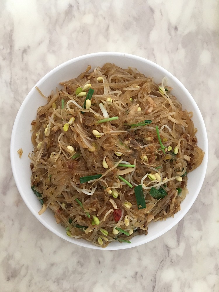 牛肉鱿鱼炒薯粉的做法