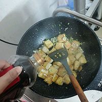 香煎豆腐的做法图解3