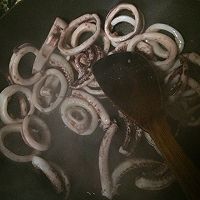 鱿鱼盖烧饭的做法图解1