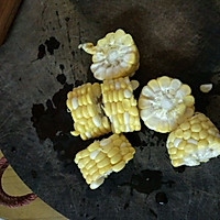 竹荪玉米排骨汤的做法图解4