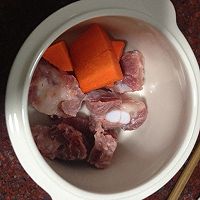 懒人营养午餐系列--黑木耳豌豆红萝卜炖排骨+蒸饭的做法图解5