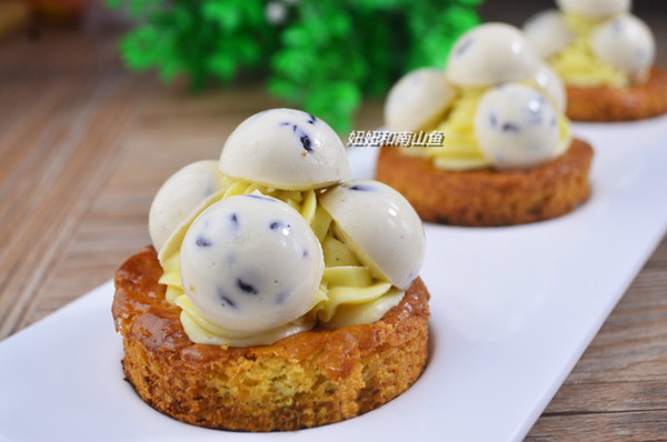 黑糯米慕斯蛋糕