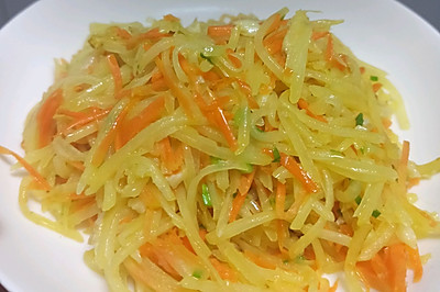 家常蒜香土豆丝（酸而不辣）