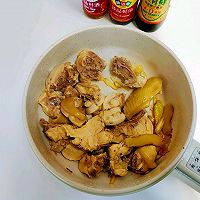 土豆香菇焖鸡的做法图解4