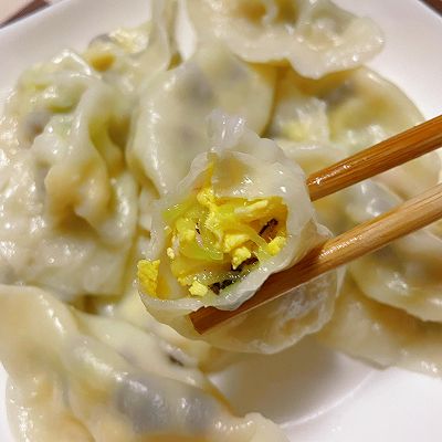西葫芦鸡蛋虾饺，香鲜嫩！
