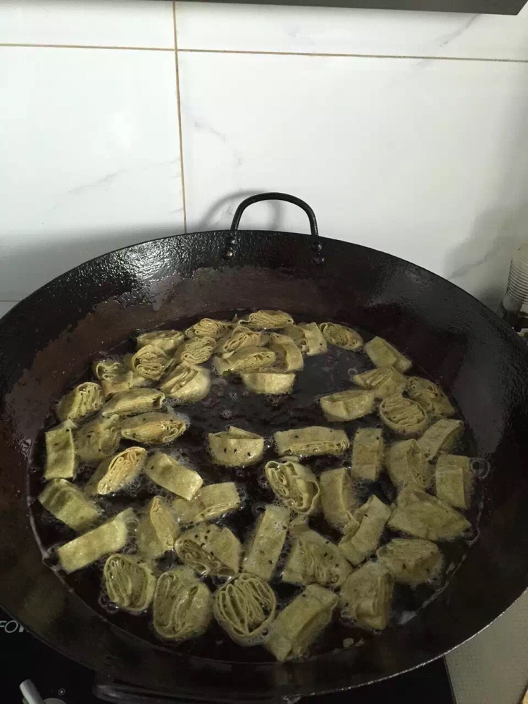 绿豆咯吱合的做法图解2