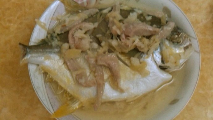 猪肉粄筋蒸鲳鱼