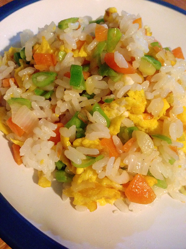 简单版蛋炒饭#金龙鱼外婆乡小榨菜籽油#的做法图解5