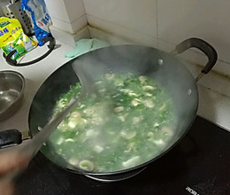 荠菜豆腐蘑菇汤（自己看）的做法