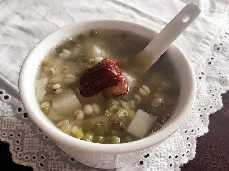 【蓓妈美食】绿豆薏米山药粥的做法