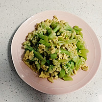 快手炒菜之“有机花菜炒鸡蛋”的做法图解4