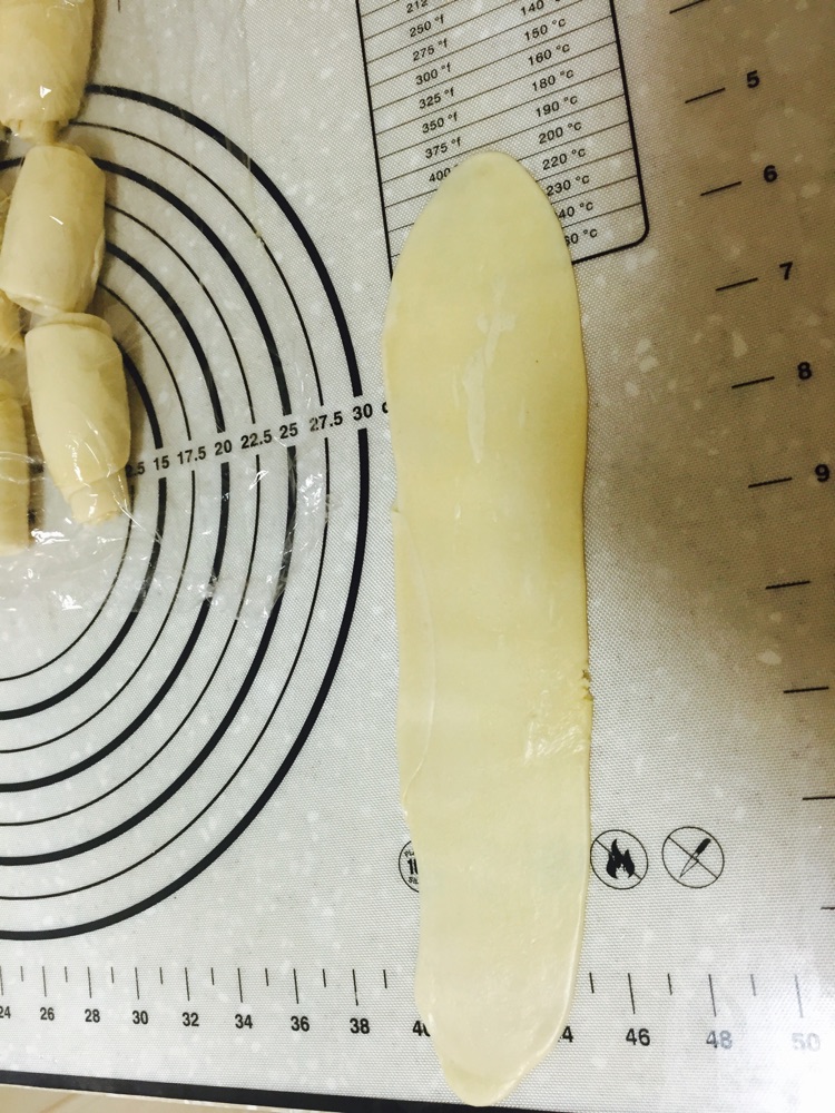 蛋黄酥简便做法 20颗的做法图解6