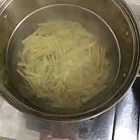 青椒土豆丝（脆口）的做法图解2